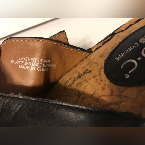 Born Concept black slide on Thong sandals size 7 - Picture 10 of 12